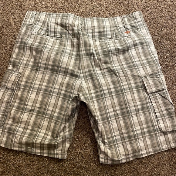 Men’s Plaid shorts - Picture 2 of 4